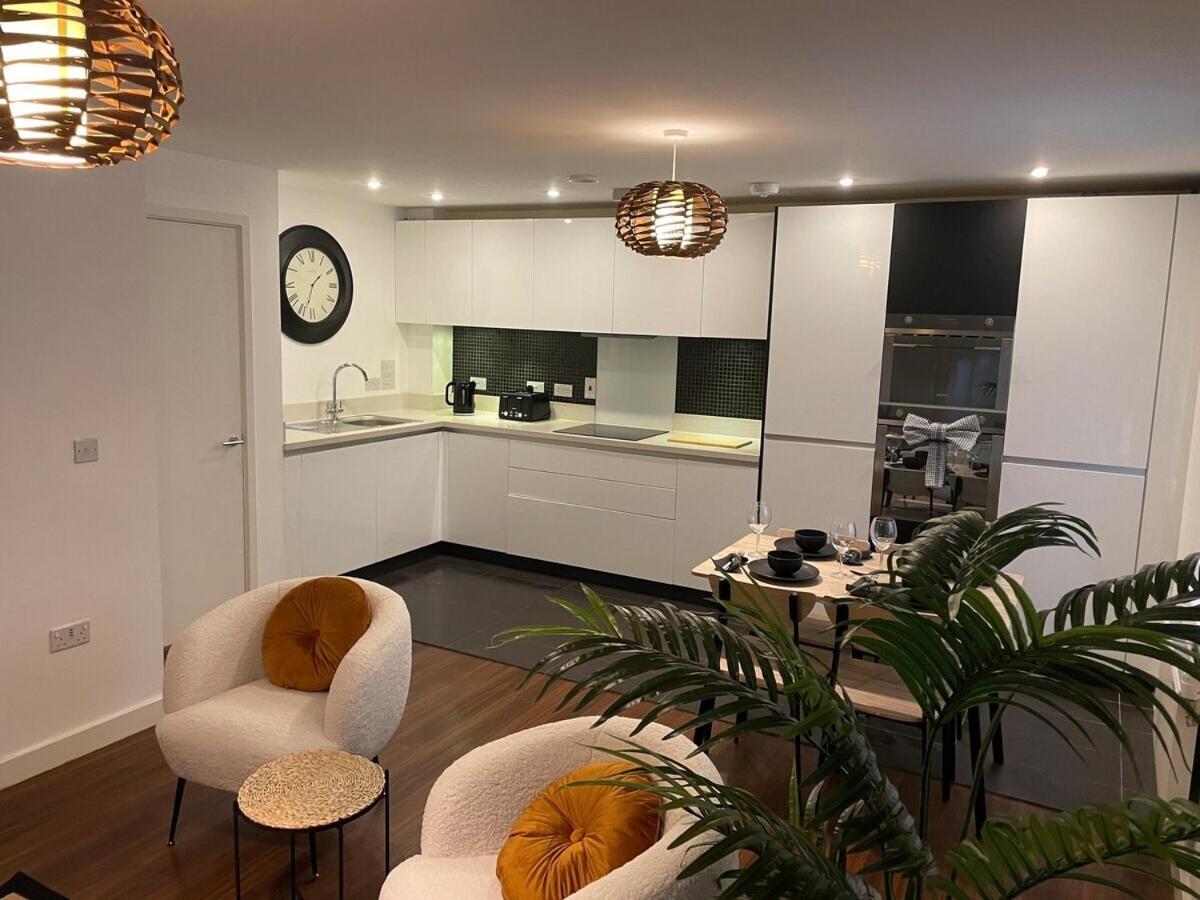 Trumpington Superior Cambridge 2 Bed Apartment Inc King Bed מראה חיצוני תמונה